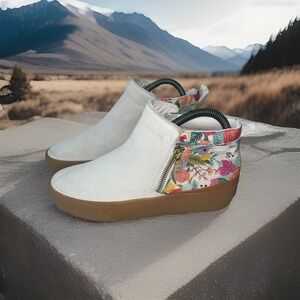 Rifle Paper Co x Keds Cooper Suede Zip Womens 7 Bootie Garden Party Tan Floral
